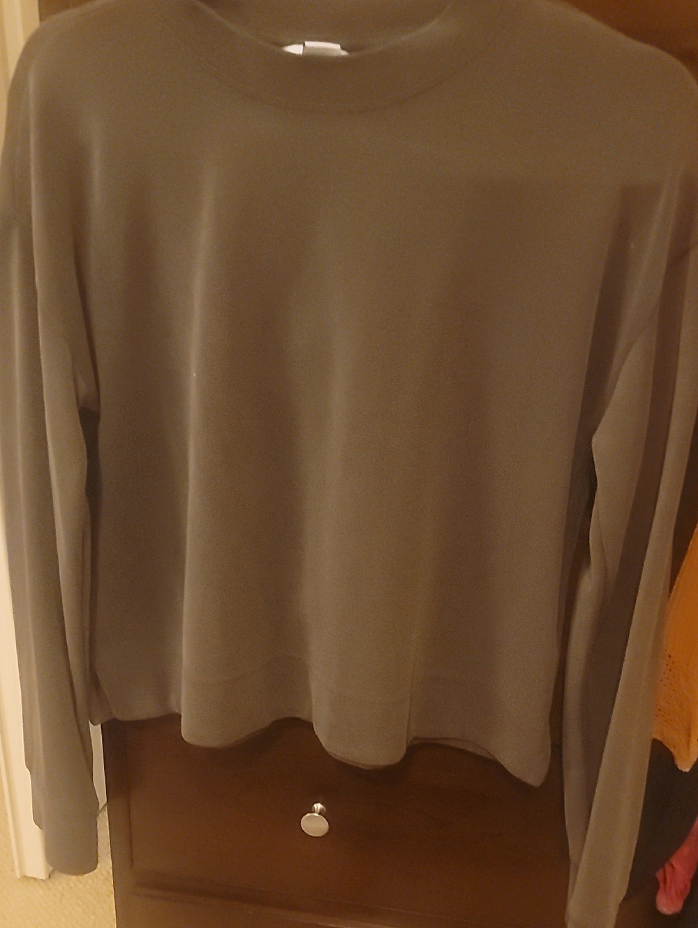 NWOT Athleta Long Sleeve Crewneck Sweatshirt — Gray Size Small